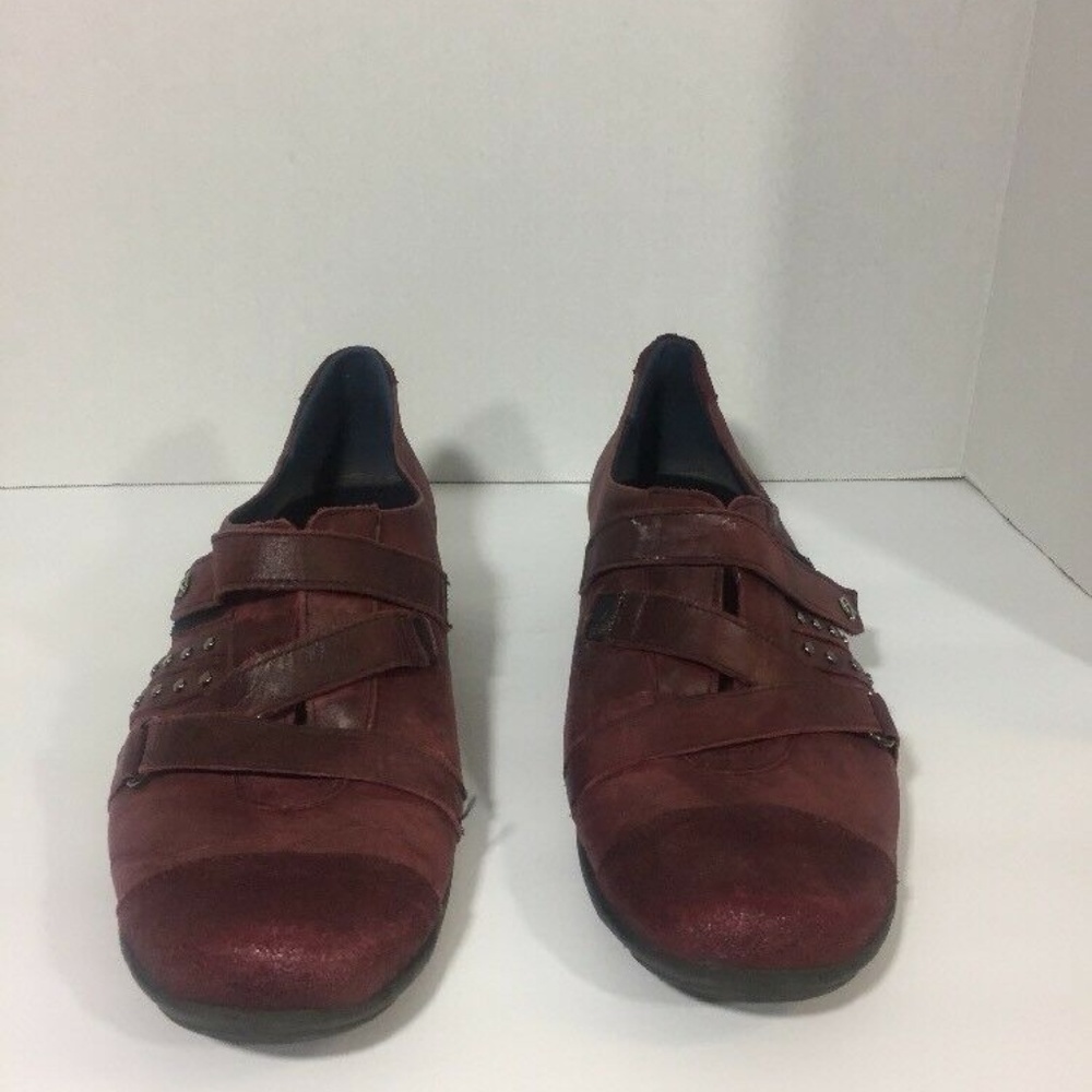 Dorking by Fluchos  Women's Red  Shoe Size 40